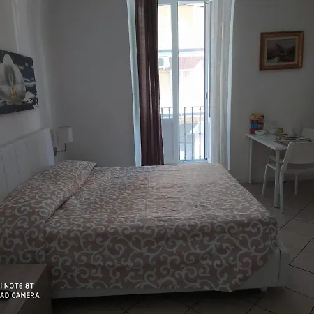 Dolce Incanto Oda ve Kahvaltı 3*